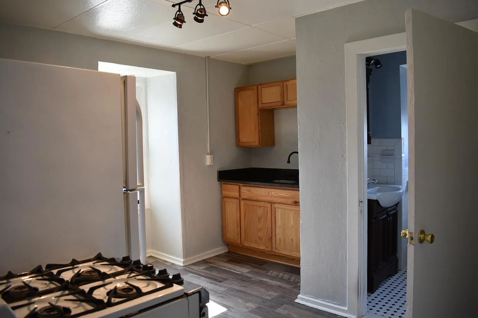 3900 Penn Ave Unit 3 photo 1