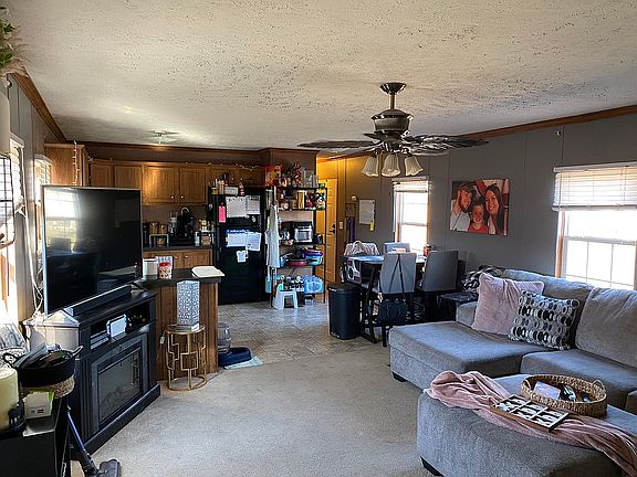 4th image of 3837 Bristol Ln
