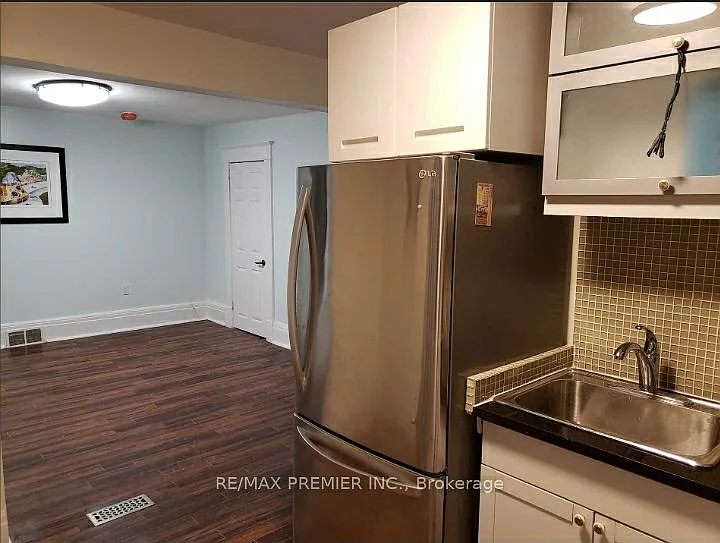 119 Agnes St #1 — Photo 5