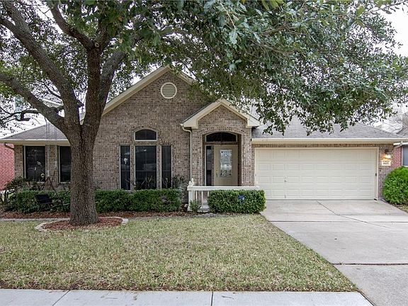 2nd image of 3607 Bird House Dr