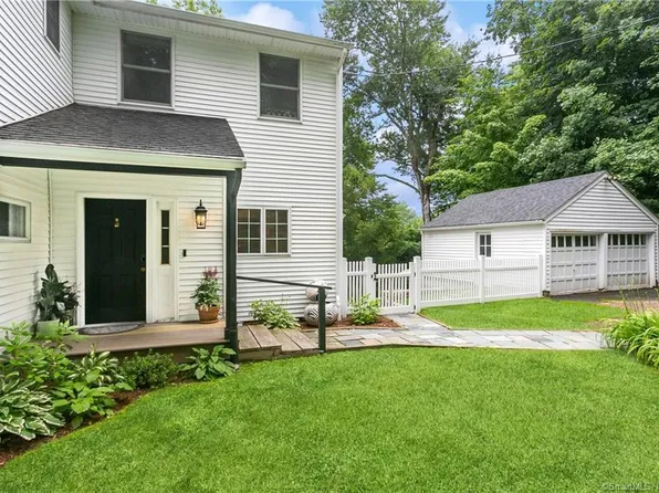 8 Sachem Trail, Westport, CT 06880