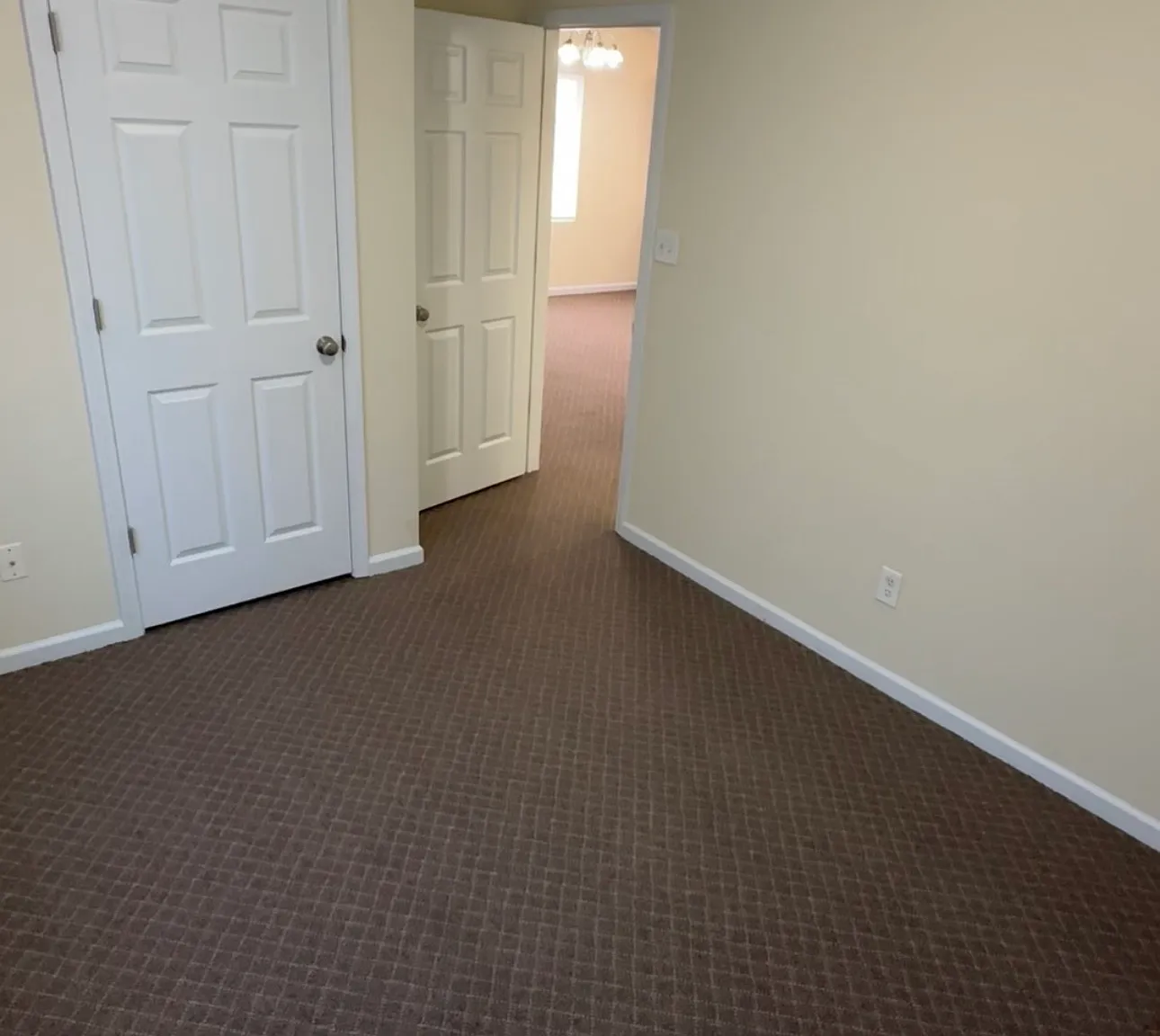 2 bed, 850 sqft, $1,000 — Photo 2
