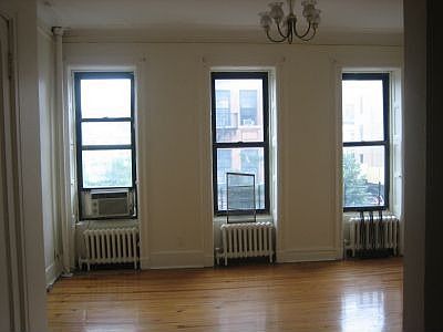 2nd image of 410 E 117th St APT 3