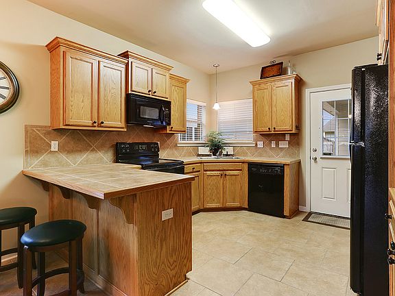 2nd image of 40364 Creekway Cove Ct