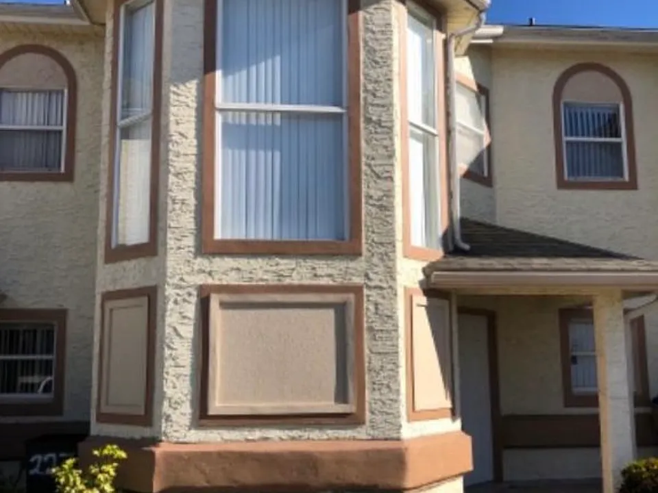227 Dawn Ct