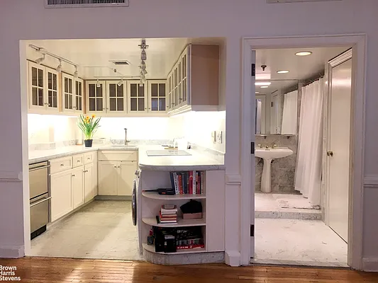 Rented by Brown Harris Stevens | media 8