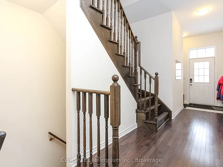 36 Farwell Ave — Photo 4