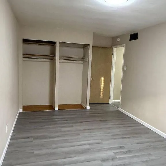 6327 S Grand Blvd #1E — Photo 10
