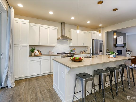 4th image of 17606 21st Avenue W