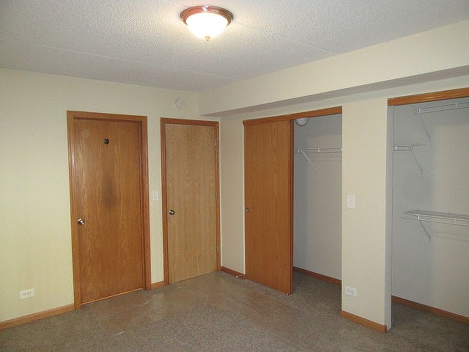 1st image of 8710 W Evelyn Ln APT 103