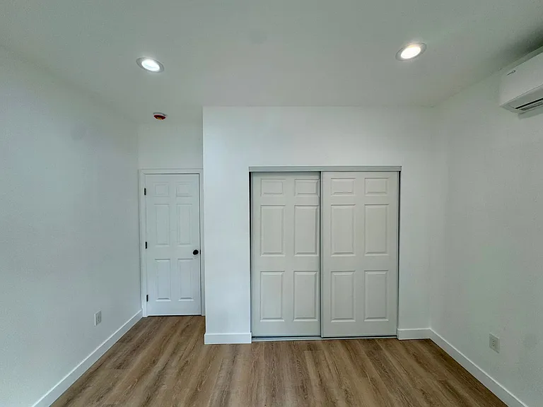 2264 San Anseline Ave #7 — Photo 7