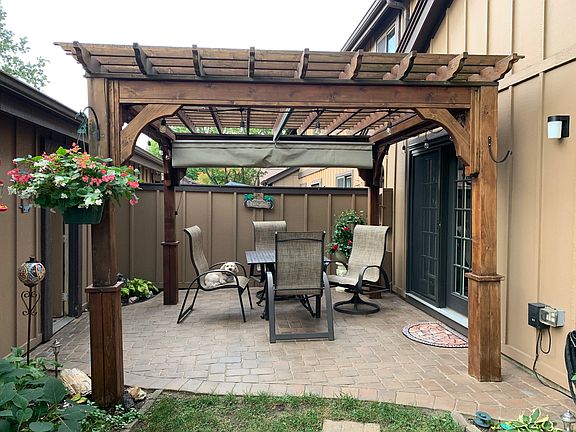 Cozy paver patio