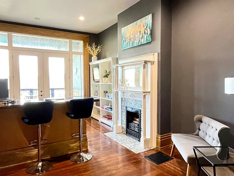 537 Milton St #1 — Photo 7