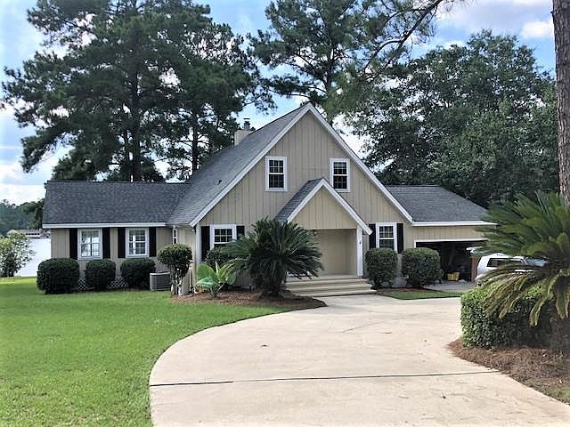 1st image of 235 Oakwood Cir