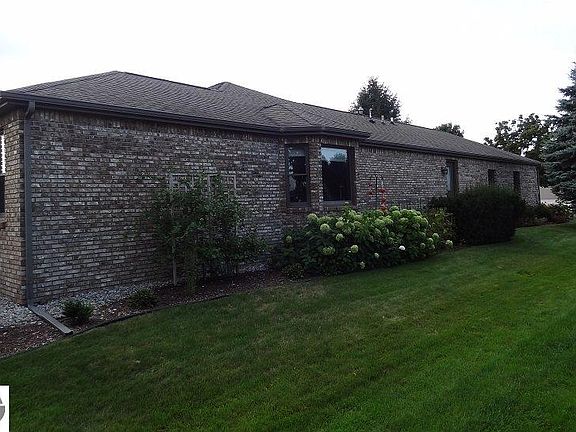 5th image of 5058 Arrowhead Cir