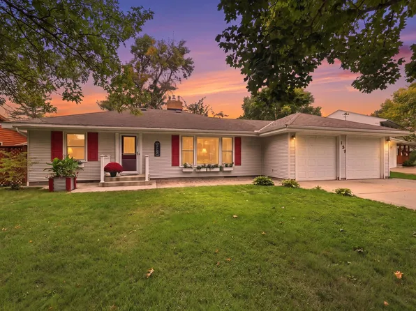 137 N Morningside Dr, Le Sueur, MN 56058
