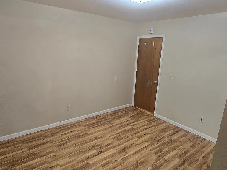 6721 Alva Ave — Photo 8