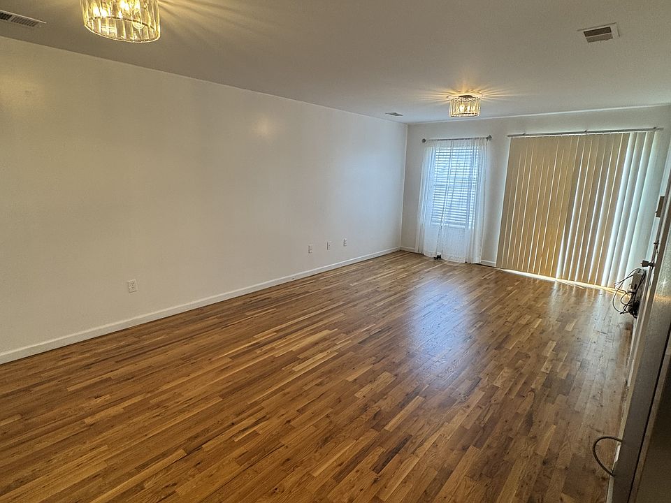 1st image of 286 Lexington Ave Fl 2