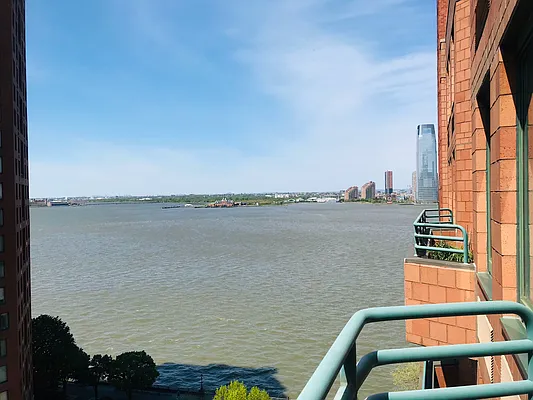 Rented by BATTERY PARK CITY RESIDENTIAL LLC | media 1