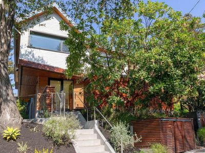 577 El Dorado Ave, Oakland, CA, 94611