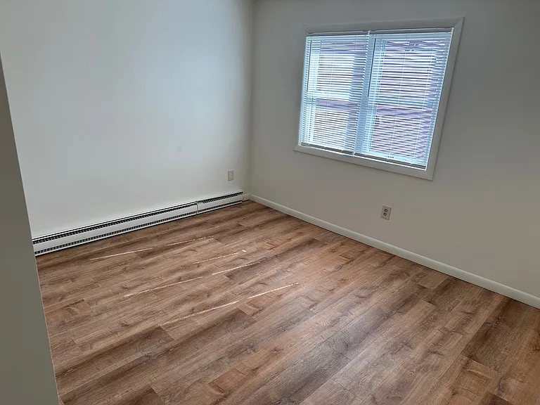Forest Glen — Photo 21