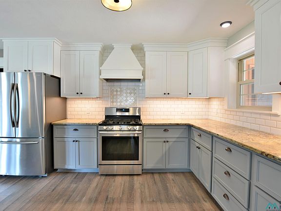 5th image of 1625 S Avenue B