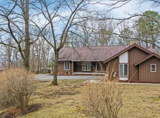 612 Crest Dr, Cumberland, MD 21502