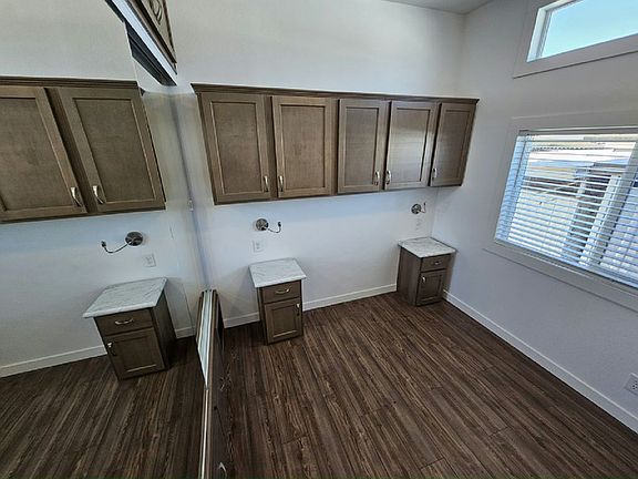 4th image of 303 N Lindsay Rd #L-092