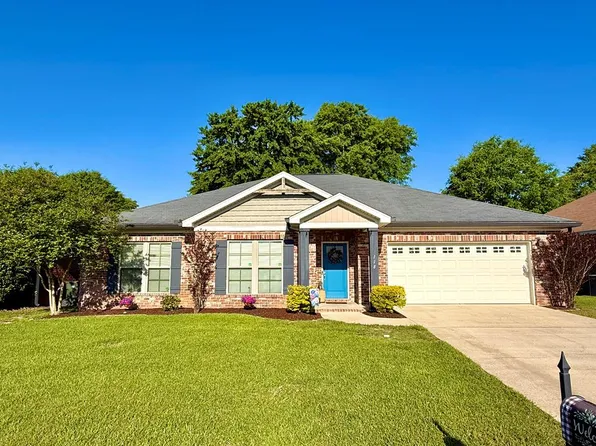 118 Brattleboro Ct, Dothan, AL 36301