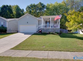194 Hollington Dr NE, Huntsville, AL 35811
