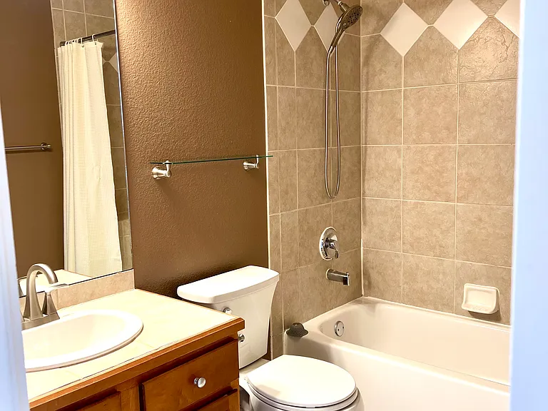 70 W 6th Ave #205 — Photo 9