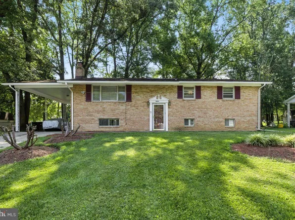9803 Luke Ct, Upper Marlboro, MD 20772