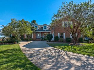 251 Yacht Club Dr, Niceville, FL 32578