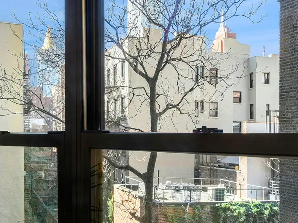 245 East 25th Street image 13 of 13