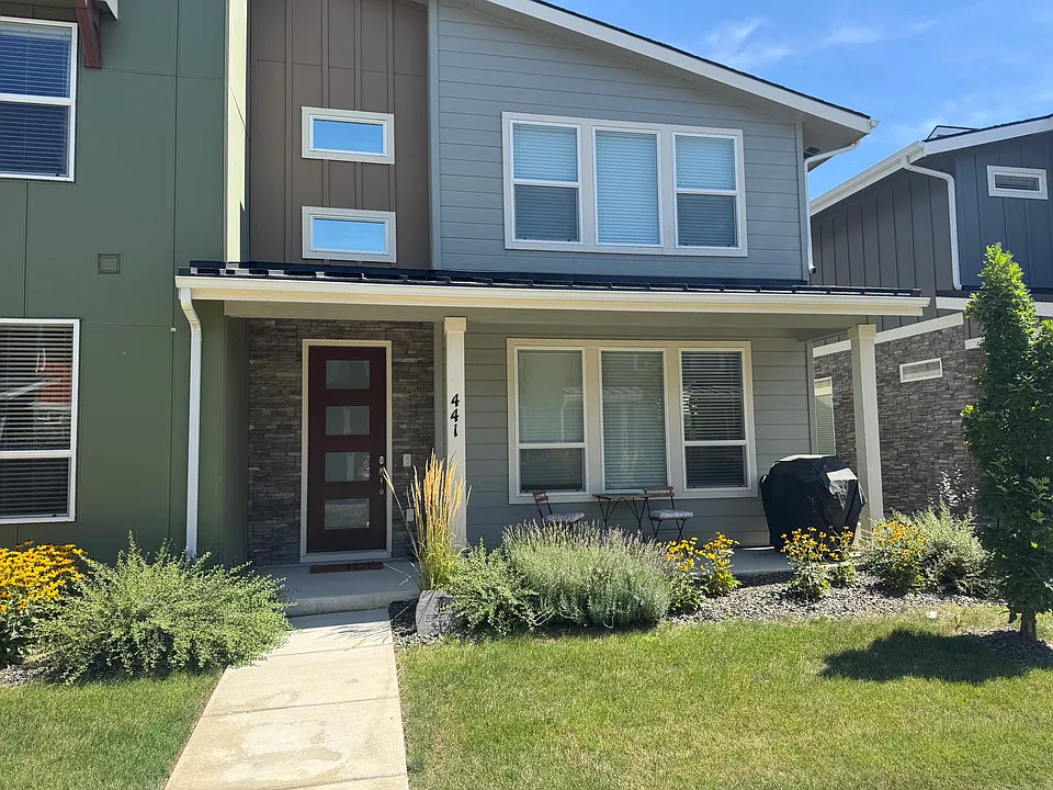 441 N Tessa Ln