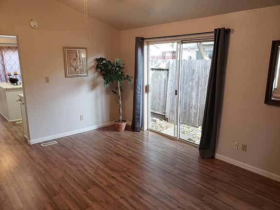 5th image of 1400 W Marlette St Spc 91