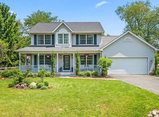 3327 N Manorway Dr, Osseo, MI 49266