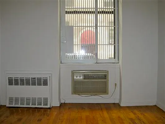 Rented by J. Lemle Real Estate | media 14