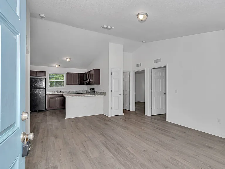 12 Olive Cir — Photo 3