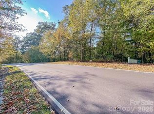 215 Crossvine Trl #11, Hendersonville, NC 28739