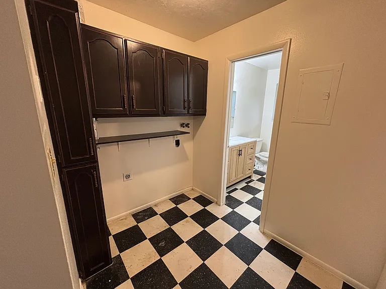183 S 880 E #183 — Photo 9