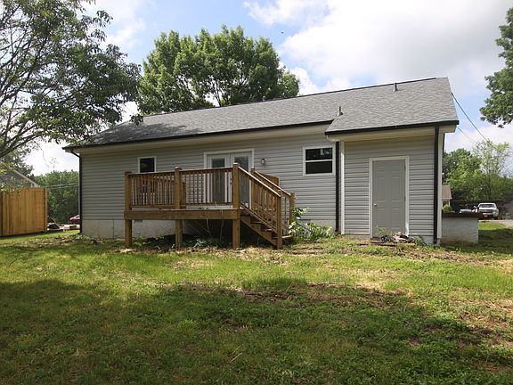 2nd image of 403 Yvonne Ct