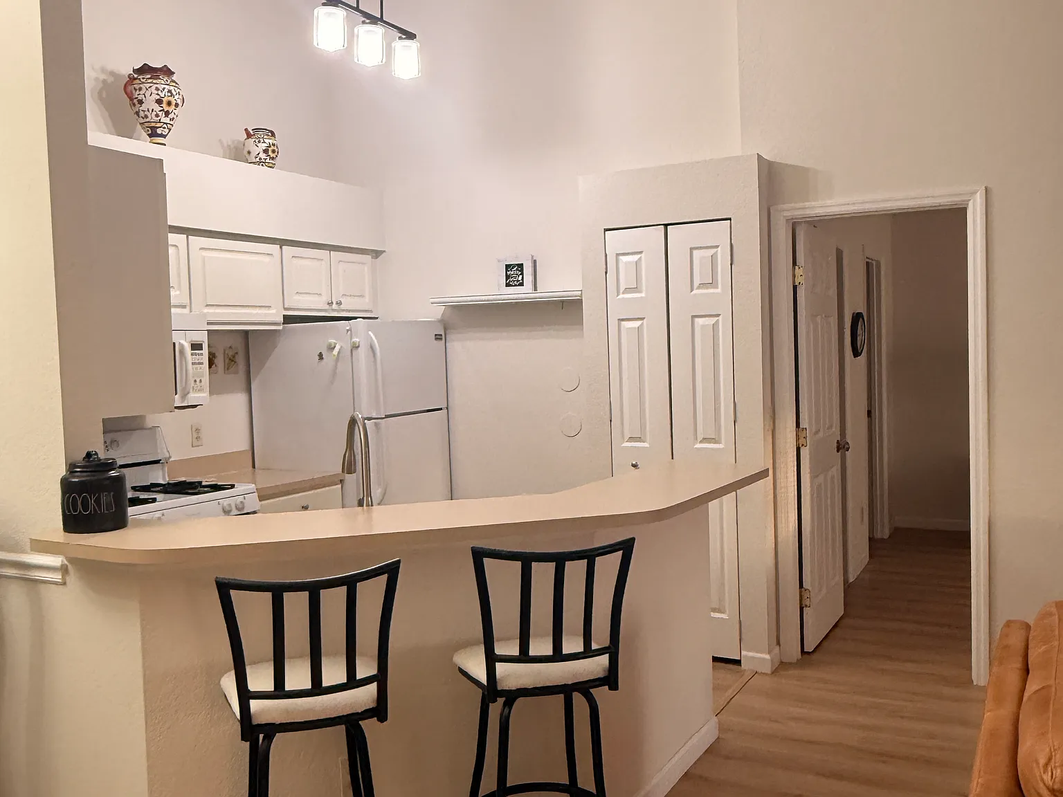 2 bed, 1212 sqft, $1,500 — Photo 4