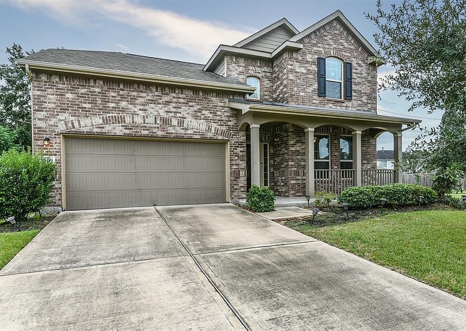 1st image of 24339 Goodwin Dr