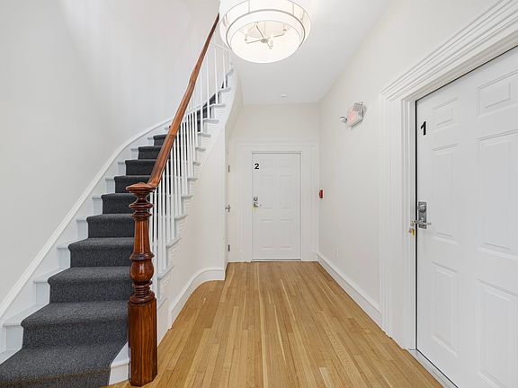 5th image of 54 Sutton St #2