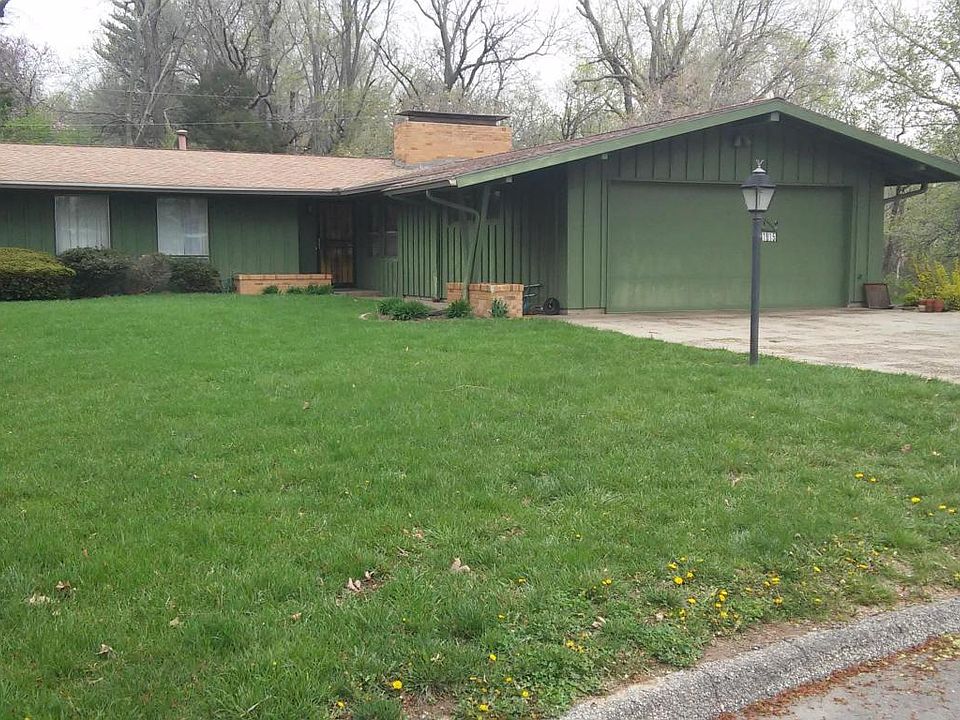 2nd image of 1815 Lovers Lane Hgts St