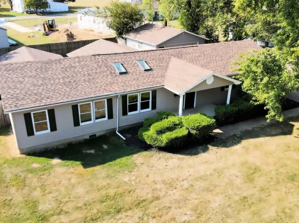 27 North St, The Plains, OH 45780