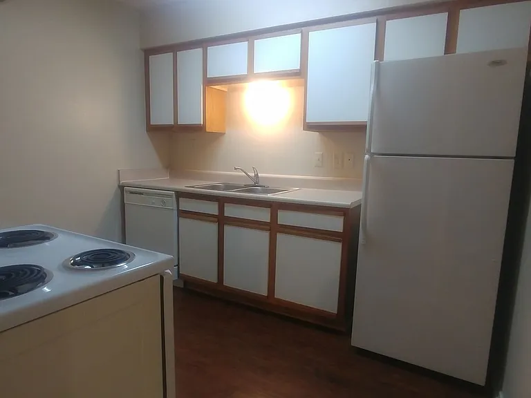 2526 Dartmouth St #205 — Photo 8