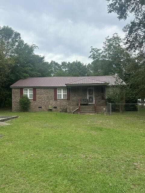 1st image of 1023 Roosevelt Dr