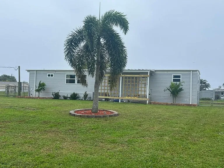 2044 SE 34th Ln — Photo 3